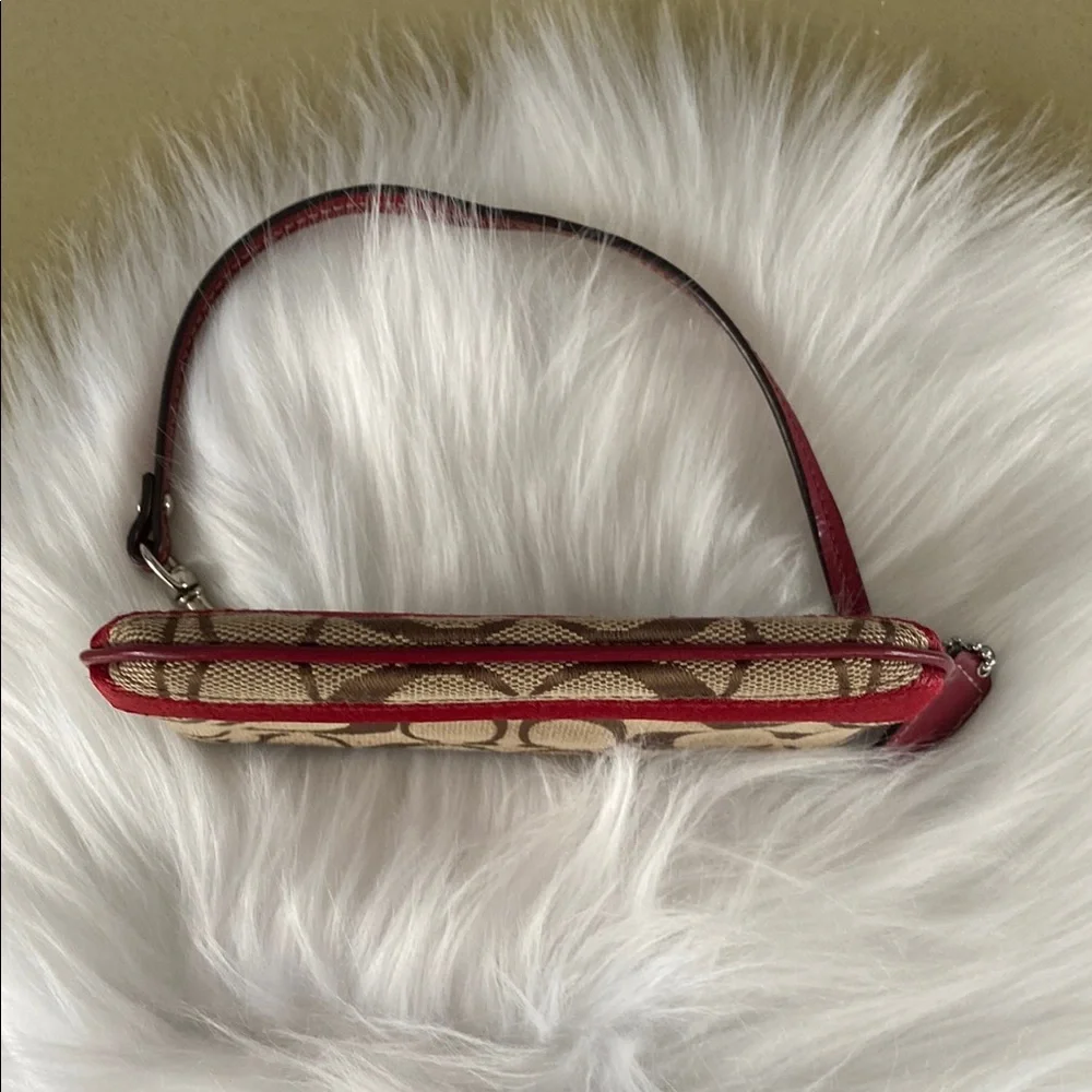 EUC Coach Red and Tan Wristlet with the iconic”C” Signature Monogram - Picture 9 of 10